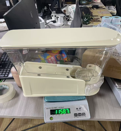 Large-Capacity Airtight Rice Dispenser